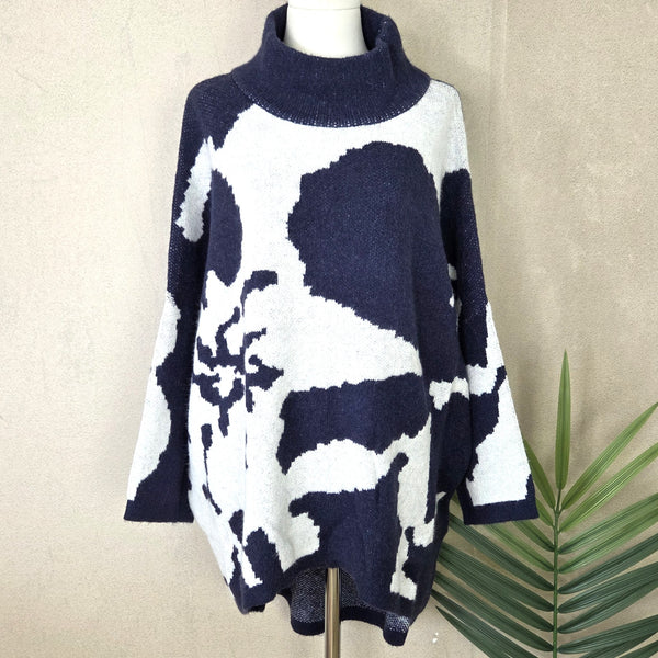 Roomy Abstract Flower Design - Navy by The Nook