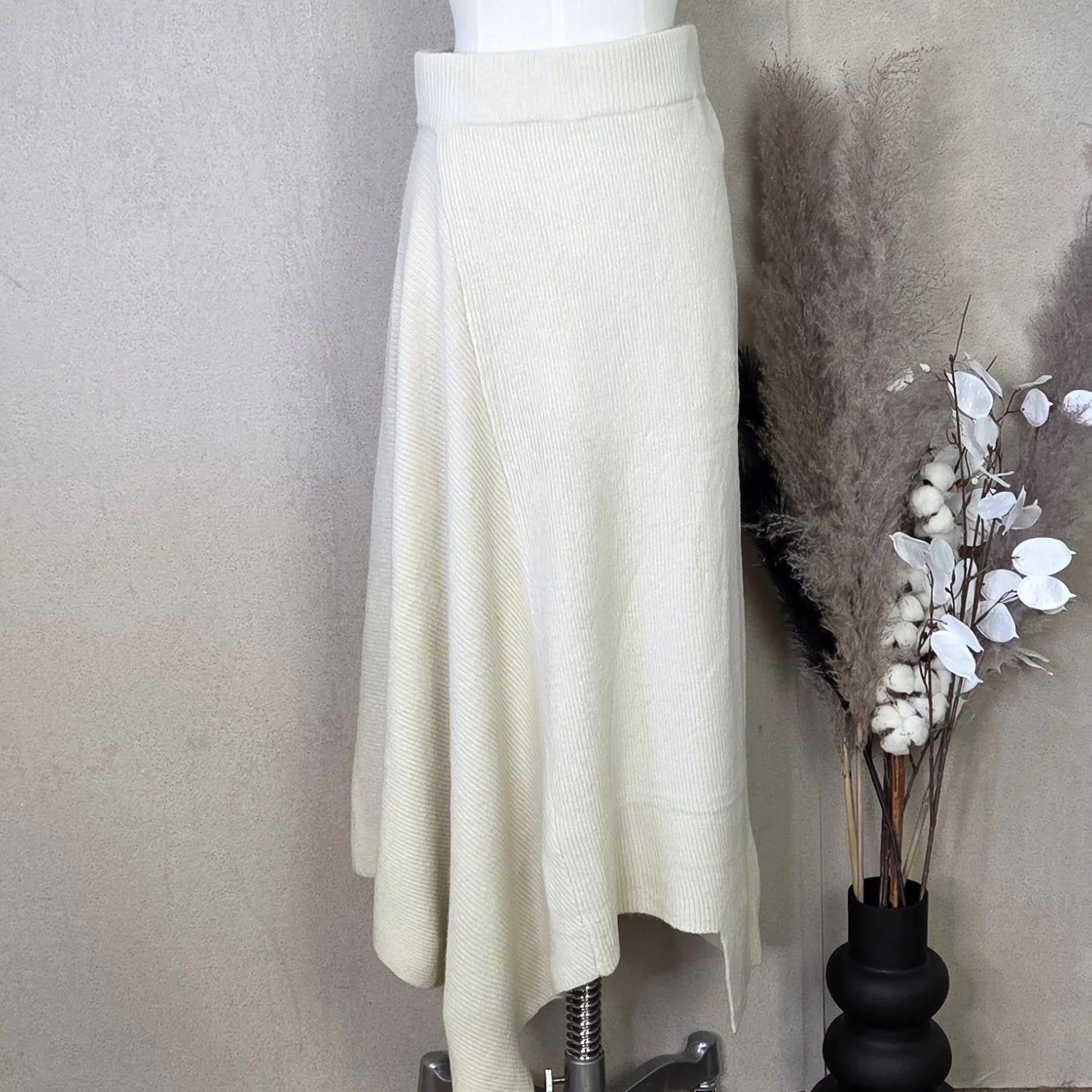 Substantial knitted ribbed asymmetric knitted skirt (M) - Cream by The Nook