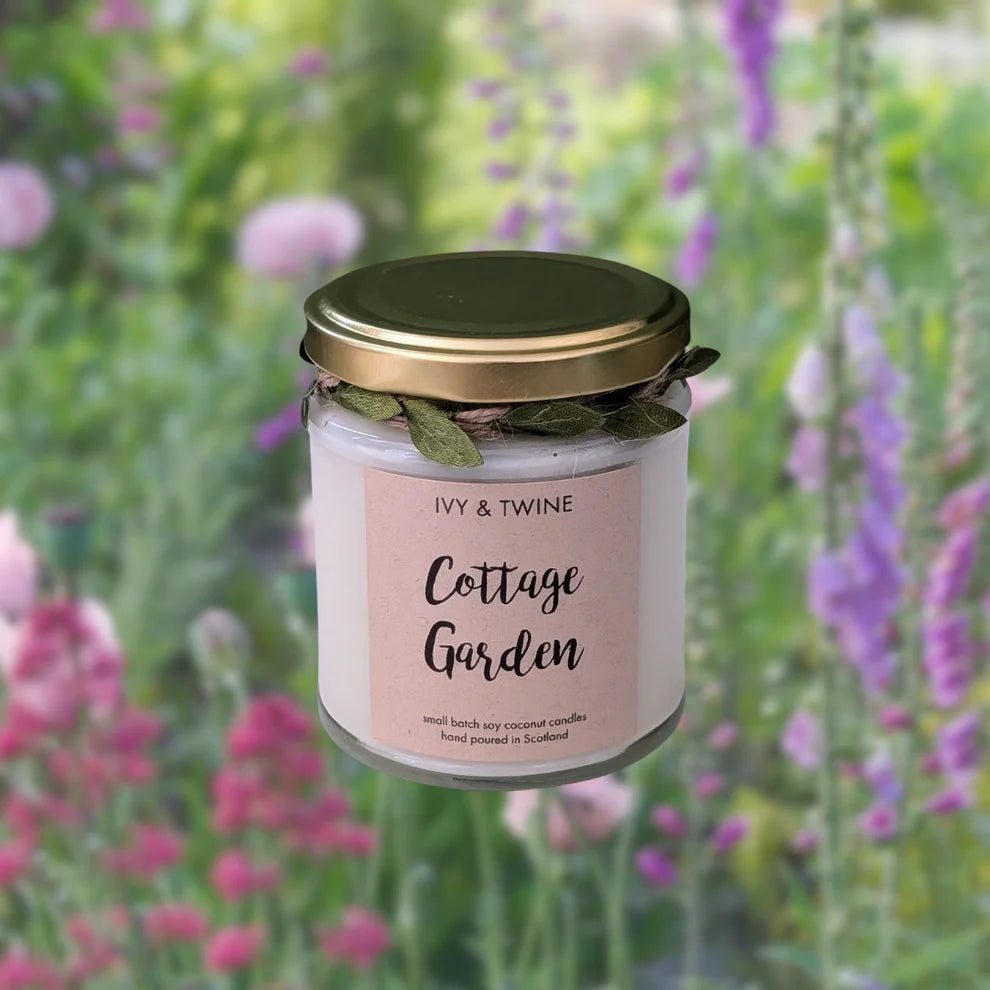 Cottage Garden Candle (190g) Ivy & Twine