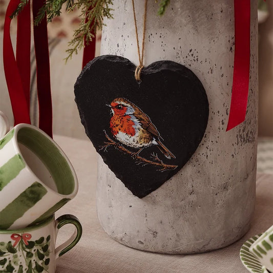 Hanging Slate Heart with Robin by Selbrae House