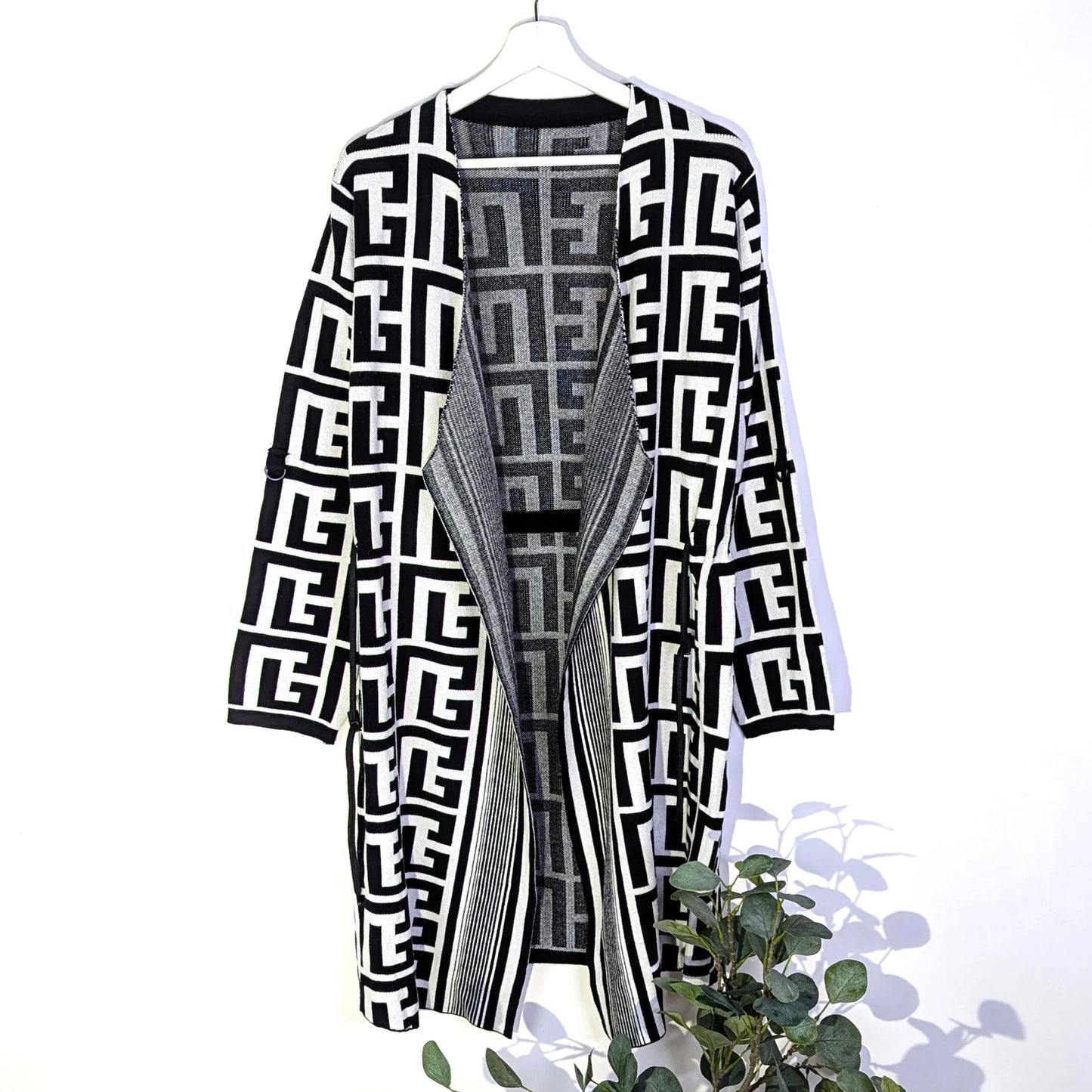 Luxe 'fendi' style design coatigan with drawstring feature on waist - black/cream - The Nook