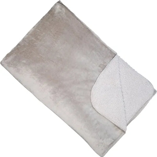 Softest Cosy Throw in Silver by The Nook