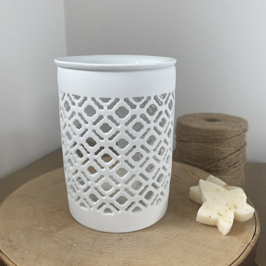 White Matte Lattice Ceramic Wax Burner by Ivy & Twine